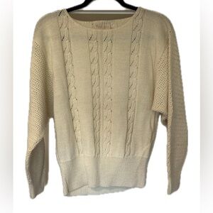 VTG Cable Knit Shimmer Sweater. Size Small.
